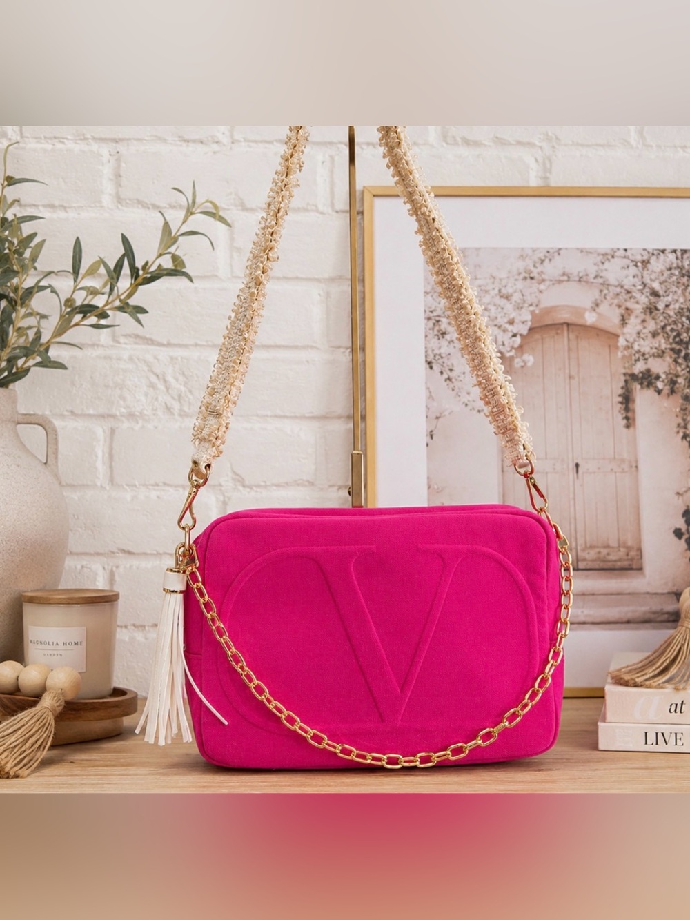 Valentino Beauty/Cosmetic Bag Gwp item